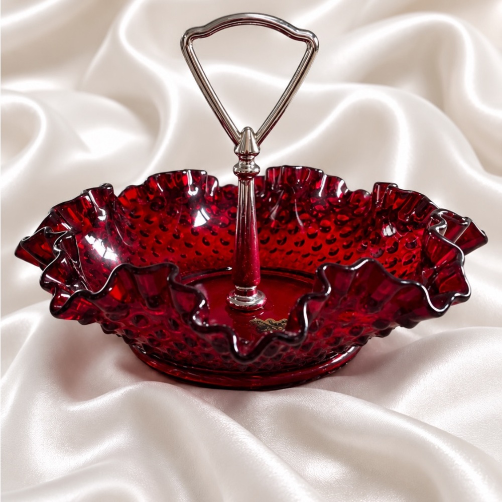FENTON “Vintage” Ruby Red Amberina UV Reactive Tidbit Bowl
MINT!